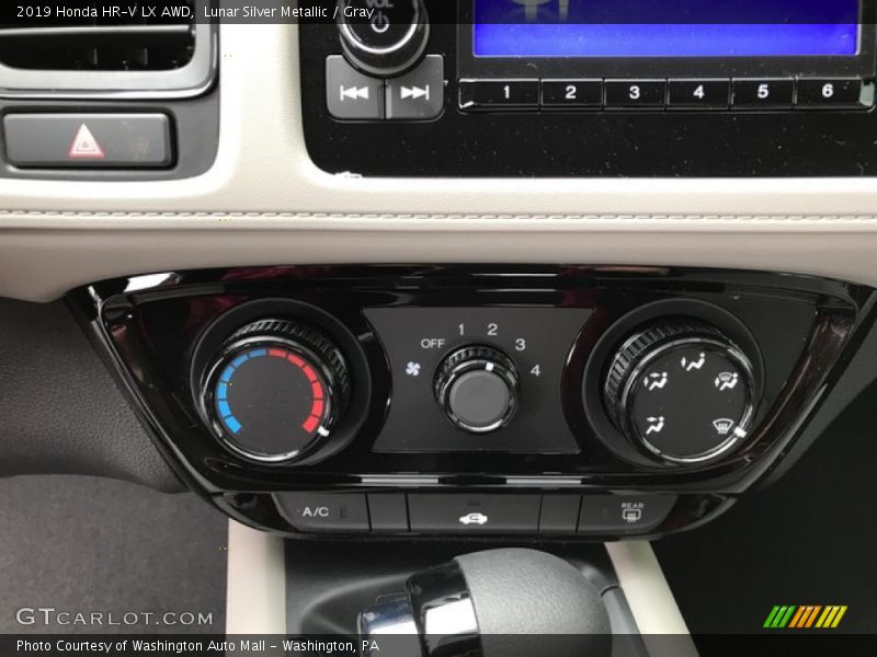 Lunar Silver Metallic / Gray 2019 Honda HR-V LX AWD