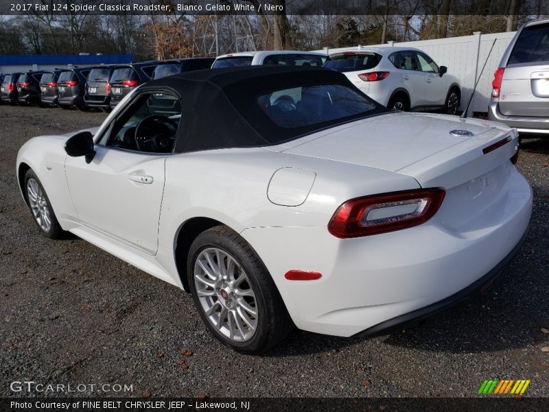 Bianco Gelato White / Nero 2017 Fiat 124 Spider Classica Roadster