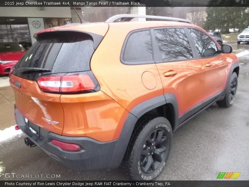 Mango Tango Pearl / Trailhawk Black 2015 Jeep Cherokee Trailhawk 4x4