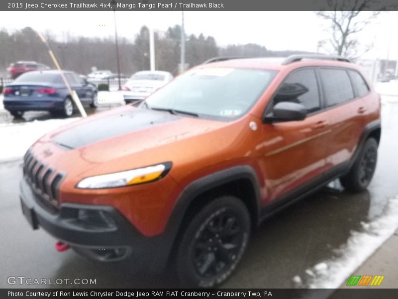 Mango Tango Pearl / Trailhawk Black 2015 Jeep Cherokee Trailhawk 4x4