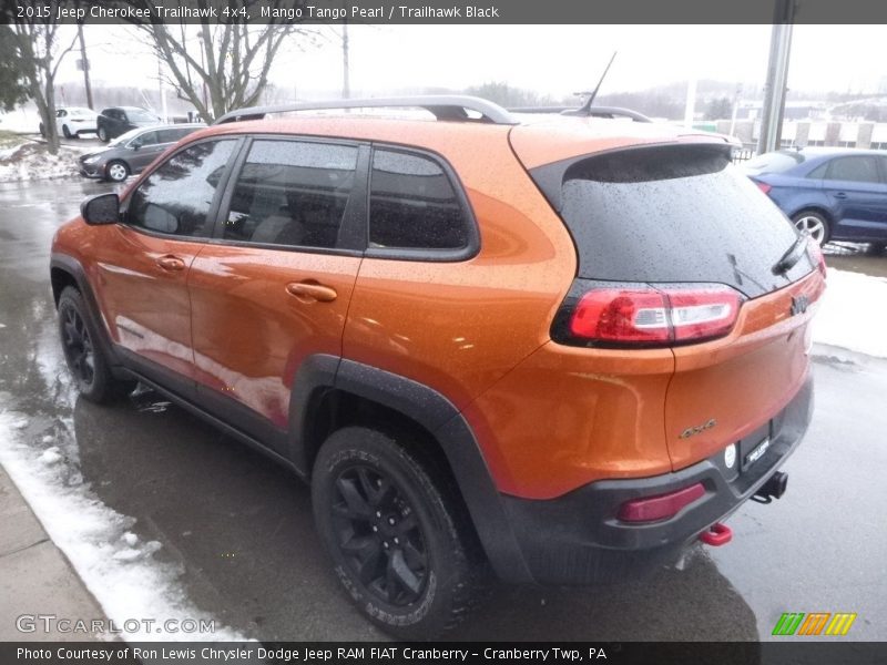 Mango Tango Pearl / Trailhawk Black 2015 Jeep Cherokee Trailhawk 4x4