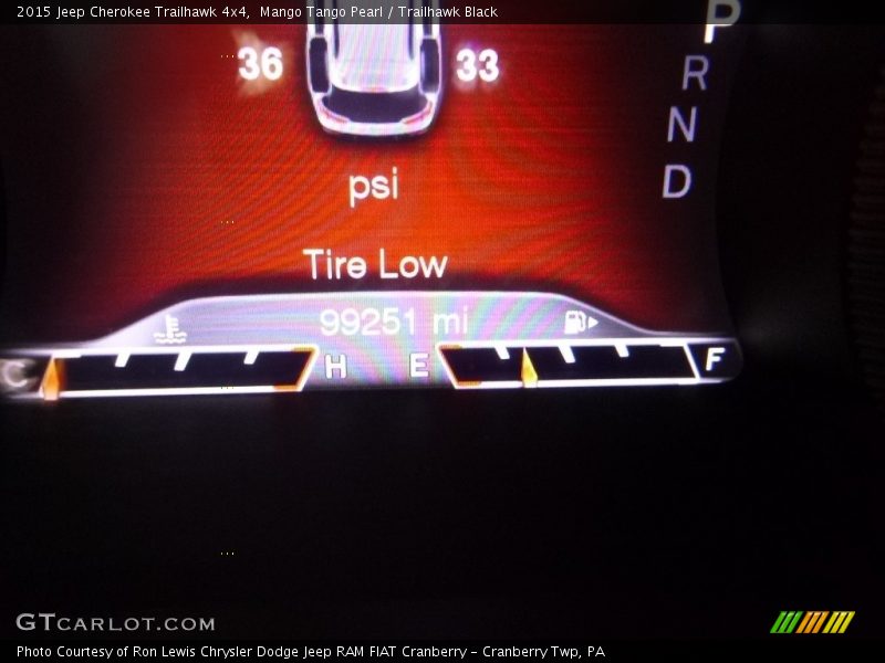 Mango Tango Pearl / Trailhawk Black 2015 Jeep Cherokee Trailhawk 4x4