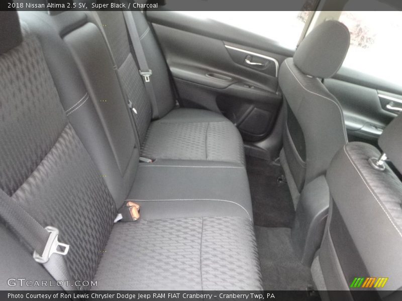 Super Black / Charcoal 2018 Nissan Altima 2.5 SV