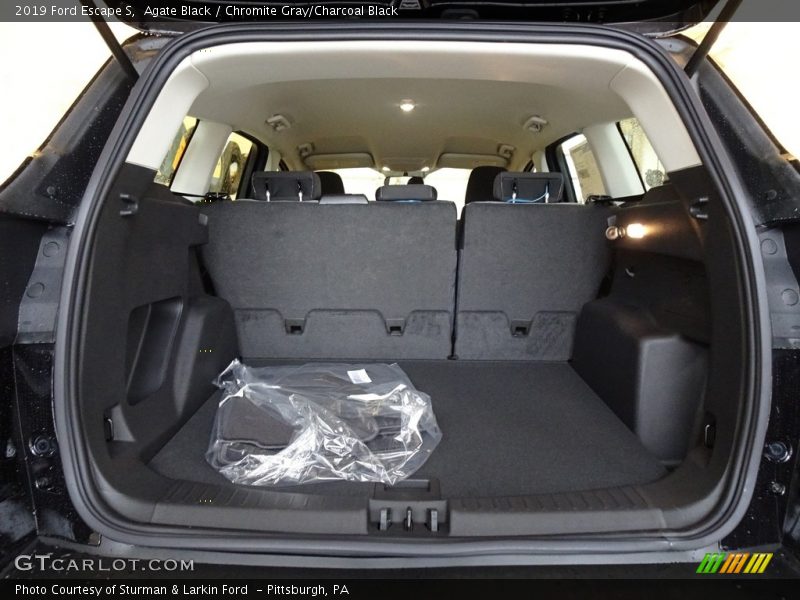 Agate Black / Chromite Gray/Charcoal Black 2019 Ford Escape S