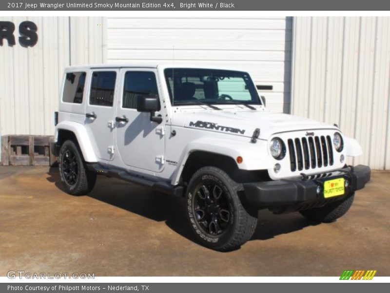 Bright White / Black 2017 Jeep Wrangler Unlimited Smoky Mountain Edition 4x4