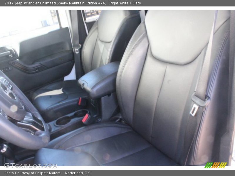 Bright White / Black 2017 Jeep Wrangler Unlimited Smoky Mountain Edition 4x4