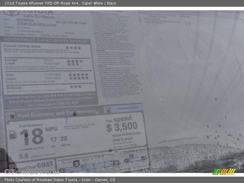 Super White / Black 2019 Toyota 4Runner TRD Off-Road 4x4