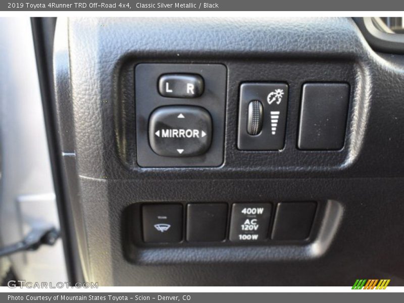 Classic Silver Metallic / Black 2019 Toyota 4Runner TRD Off-Road 4x4