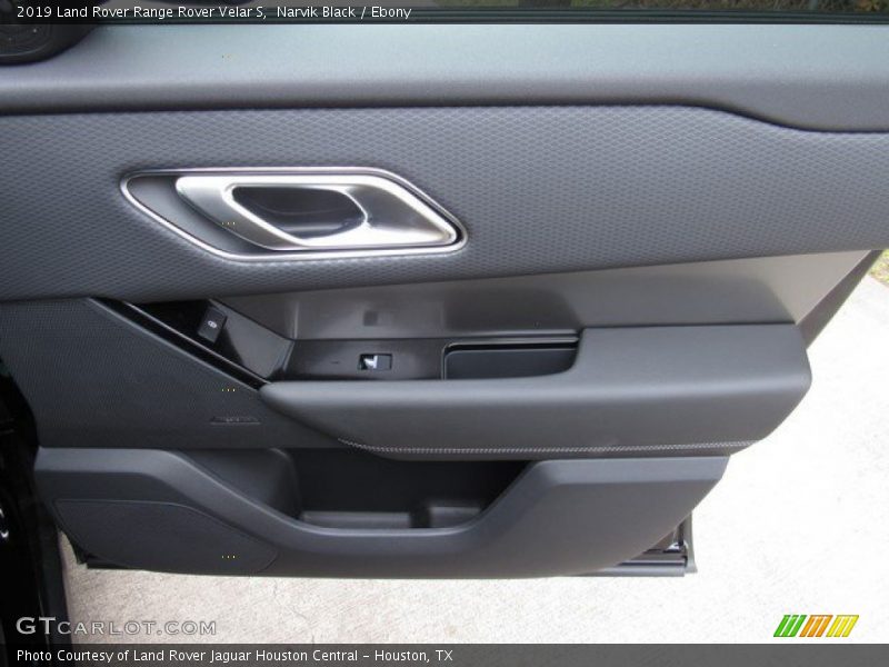 Door Panel of 2019 Range Rover Velar S