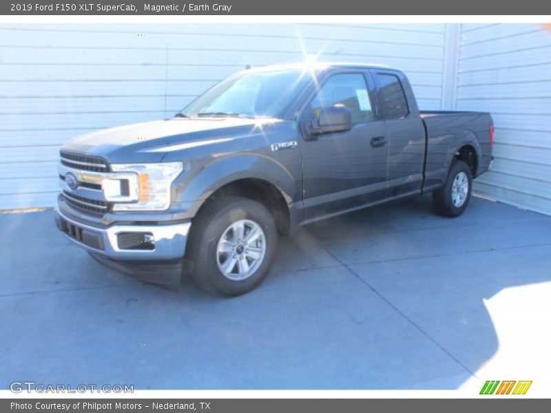 Magnetic / Earth Gray 2019 Ford F150 XLT SuperCab