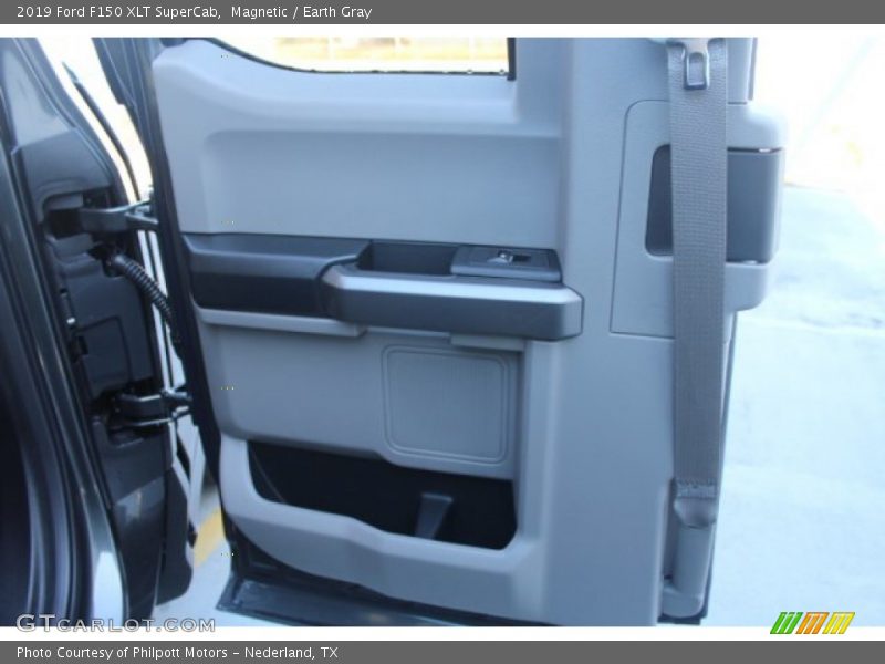Magnetic / Earth Gray 2019 Ford F150 XLT SuperCab