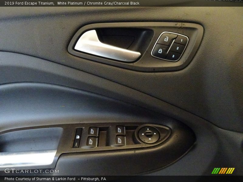 White Platinum / Chromite Gray/Charcoal Black 2019 Ford Escape Titanium