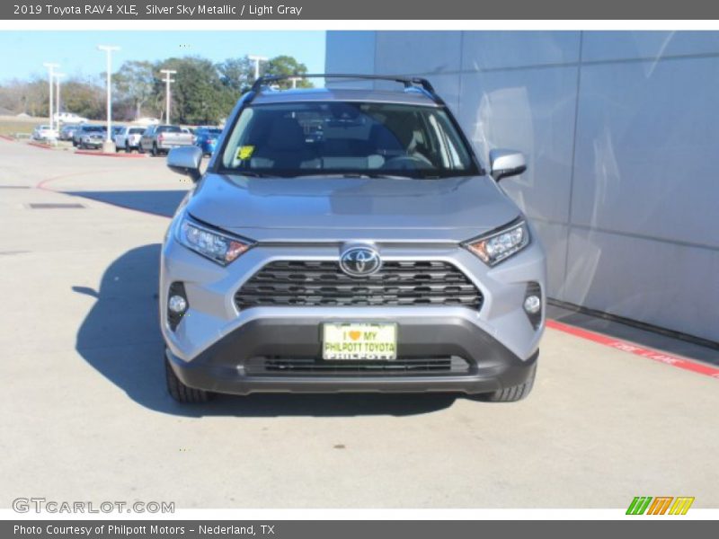 Silver Sky Metallic / Light Gray 2019 Toyota RAV4 XLE