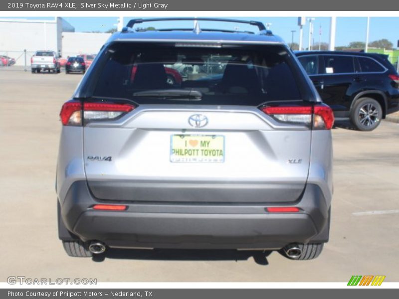 Silver Sky Metallic / Light Gray 2019 Toyota RAV4 XLE