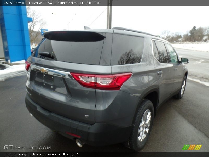 Satin Steel Metallic / Jet Black 2019 Chevrolet Traverse LT AWD