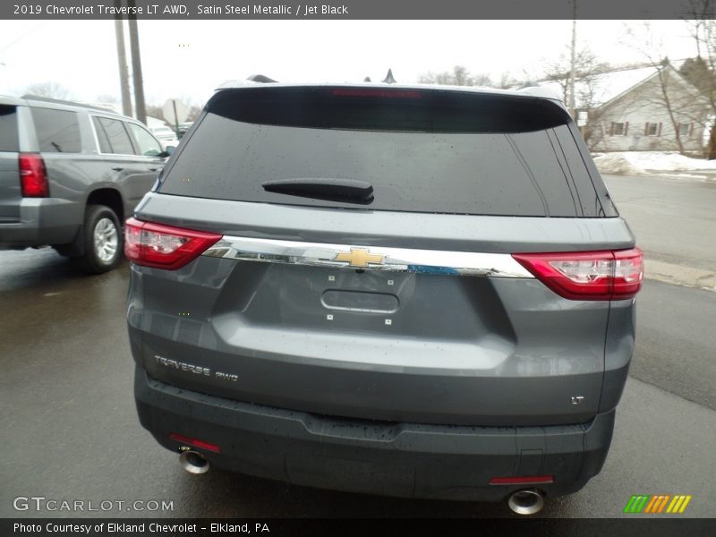 Satin Steel Metallic / Jet Black 2019 Chevrolet Traverse LT AWD