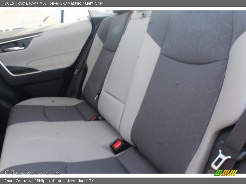 Silver Sky Metallic / Light Gray 2019 Toyota RAV4 XLE