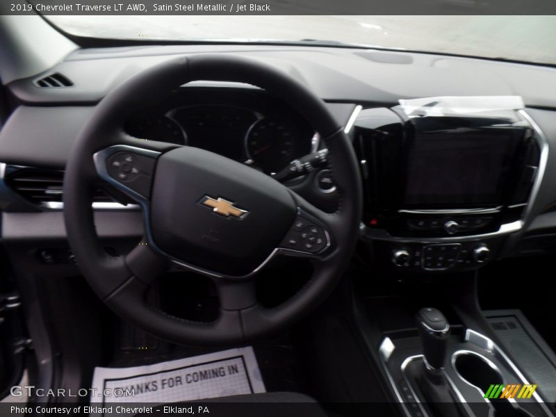 Satin Steel Metallic / Jet Black 2019 Chevrolet Traverse LT AWD