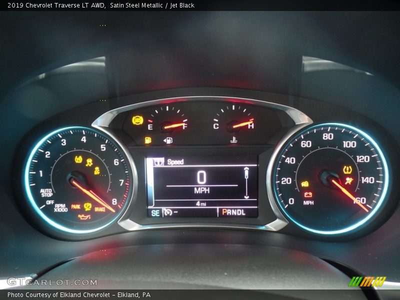 Satin Steel Metallic / Jet Black 2019 Chevrolet Traverse LT AWD