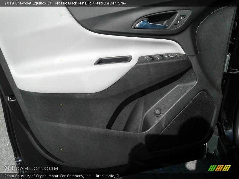 Mosaic Black Metallic / Medium Ash Gray 2019 Chevrolet Equinox LT
