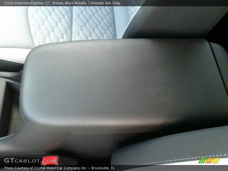 Mosaic Black Metallic / Medium Ash Gray 2019 Chevrolet Equinox LT