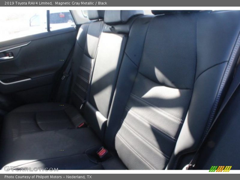 Magnetic Gray Metallic / Black 2019 Toyota RAV4 Limited