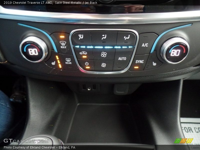 Satin Steel Metallic / Jet Black 2019 Chevrolet Traverse LT AWD