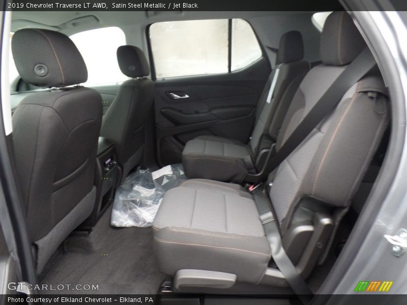 Satin Steel Metallic / Jet Black 2019 Chevrolet Traverse LT AWD