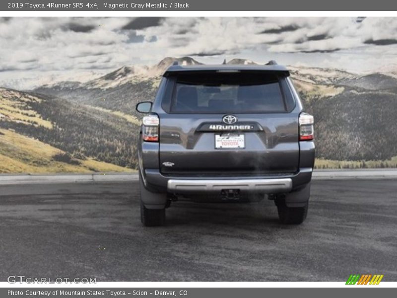 Magnetic Gray Metallic / Black 2019 Toyota 4Runner SR5 4x4