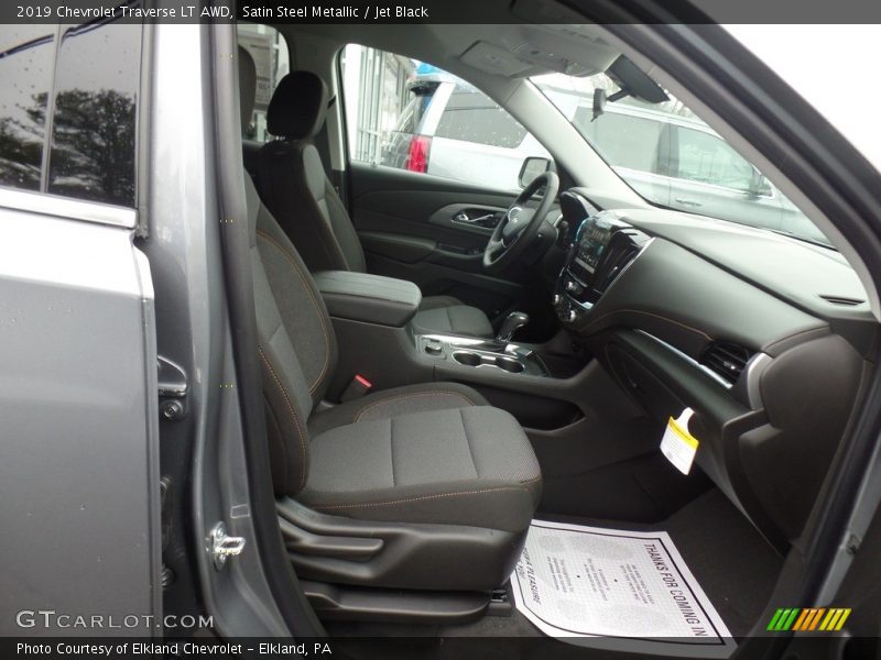 Satin Steel Metallic / Jet Black 2019 Chevrolet Traverse LT AWD
