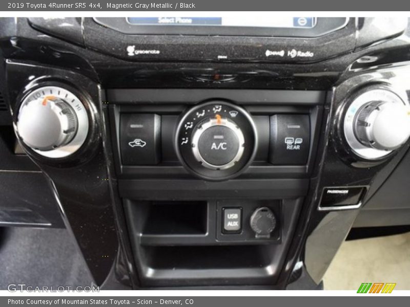 Controls of 2019 4Runner SR5 4x4