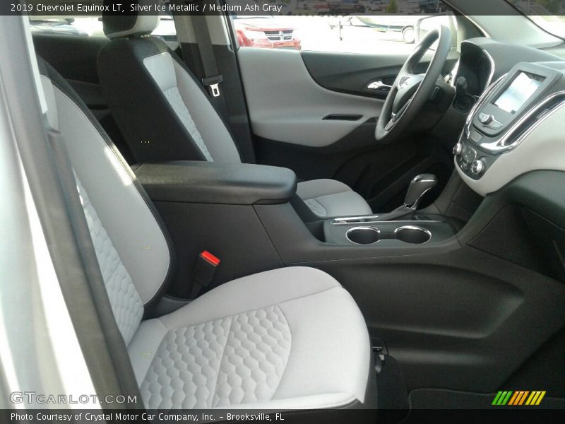 Silver Ice Metallic / Medium Ash Gray 2019 Chevrolet Equinox LT