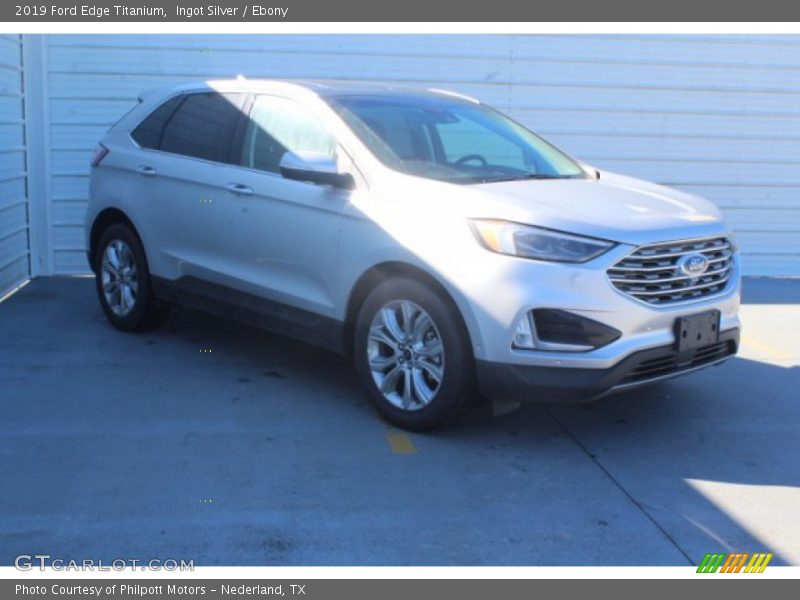 Ingot Silver / Ebony 2019 Ford Edge Titanium