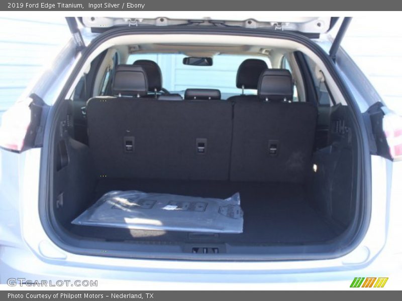 Ingot Silver / Ebony 2019 Ford Edge Titanium