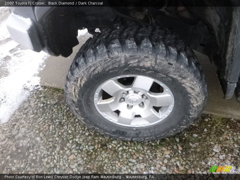 Black Diamond / Dark Charcoal 2007 Toyota FJ Cruiser