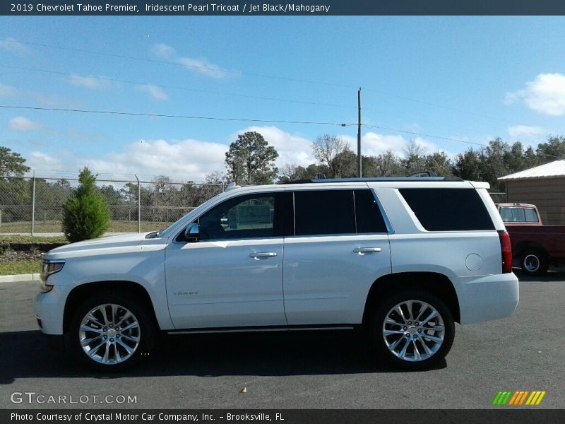 Iridescent Pearl Tricoat / Jet Black/Mahogany 2019 Chevrolet Tahoe Premier