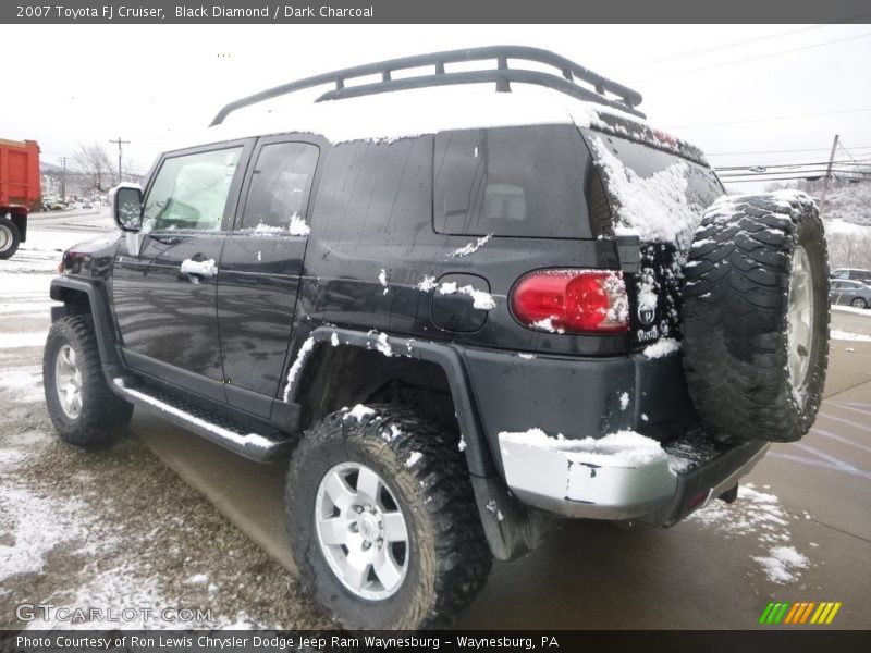 Black Diamond / Dark Charcoal 2007 Toyota FJ Cruiser