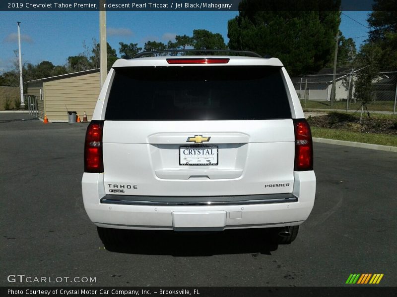 Iridescent Pearl Tricoat / Jet Black/Mahogany 2019 Chevrolet Tahoe Premier