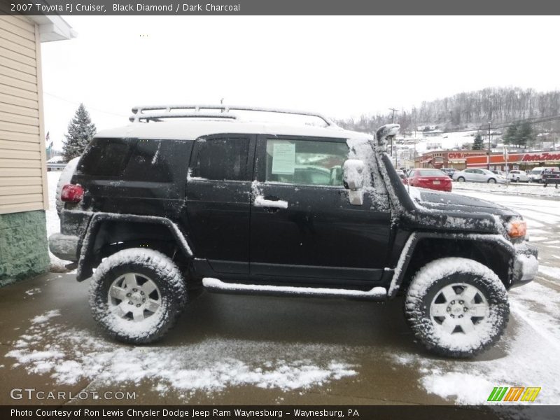 Black Diamond / Dark Charcoal 2007 Toyota FJ Cruiser