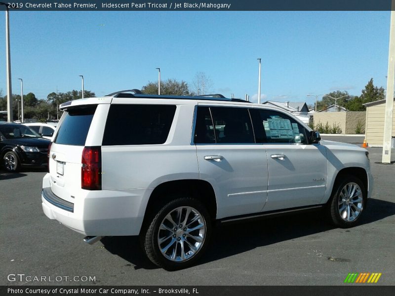 Iridescent Pearl Tricoat / Jet Black/Mahogany 2019 Chevrolet Tahoe Premier