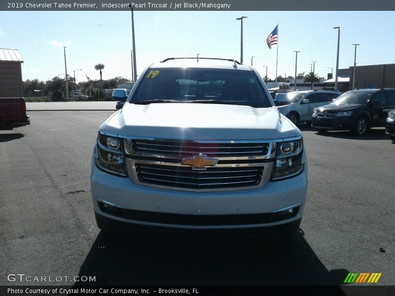 Iridescent Pearl Tricoat / Jet Black/Mahogany 2019 Chevrolet Tahoe Premier