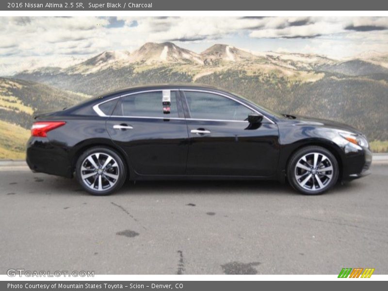 Super Black / Charcoal 2016 Nissan Altima 2.5 SR