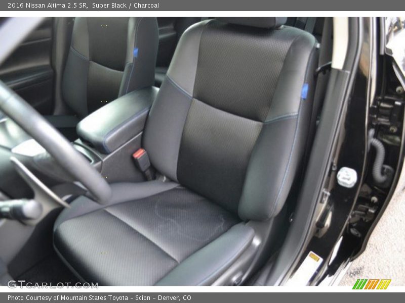 Super Black / Charcoal 2016 Nissan Altima 2.5 SR
