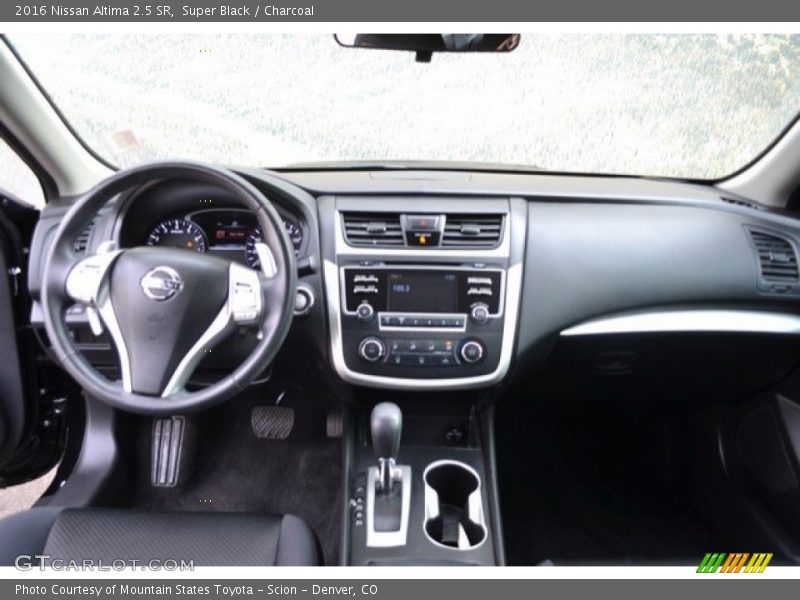 Super Black / Charcoal 2016 Nissan Altima 2.5 SR