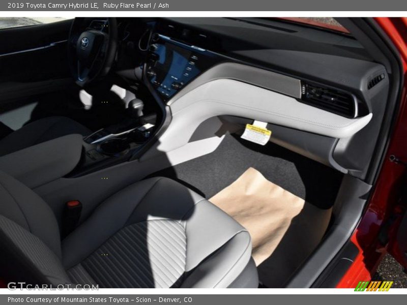 Ruby Flare Pearl / Ash 2019 Toyota Camry Hybrid LE