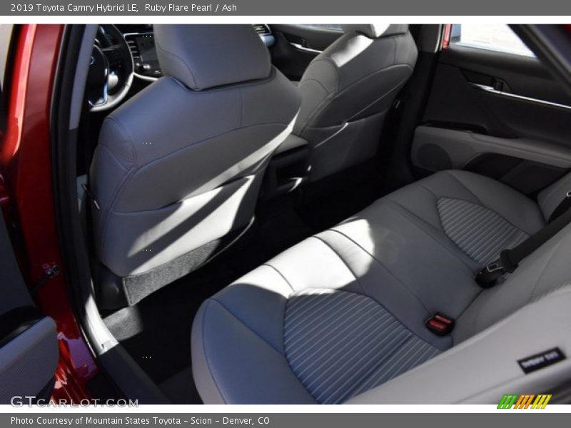 Ruby Flare Pearl / Ash 2019 Toyota Camry Hybrid LE
