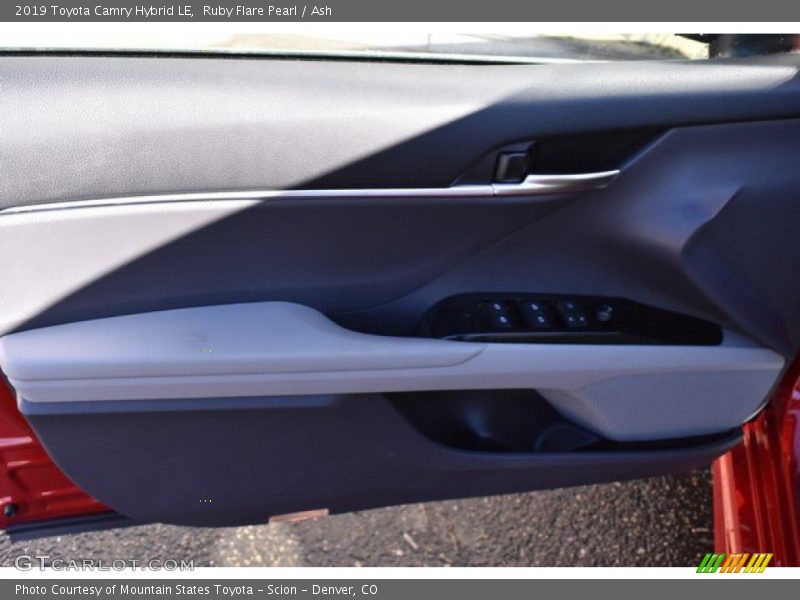 Ruby Flare Pearl / Ash 2019 Toyota Camry Hybrid LE