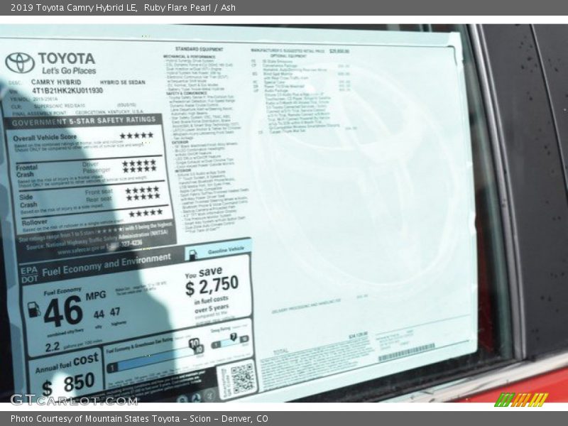 Ruby Flare Pearl / Ash 2019 Toyota Camry Hybrid LE