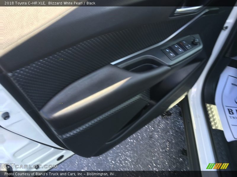 Blizzard White Pearl / Black 2018 Toyota C-HR XLE