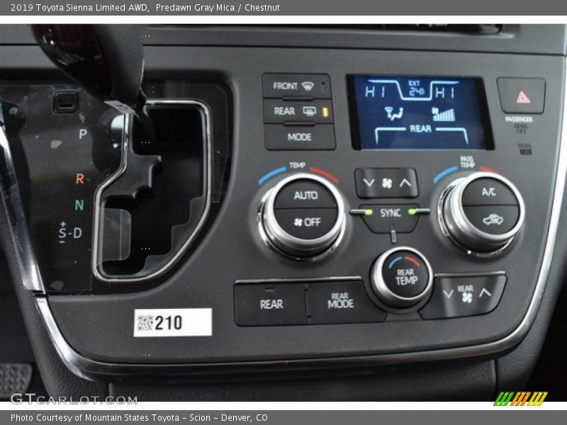 Controls of 2019 Sienna Limited AWD